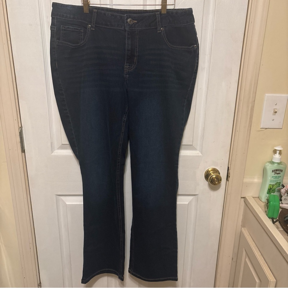 Women's Maurices jeans size 16w 31 inseam st mid rise B-5